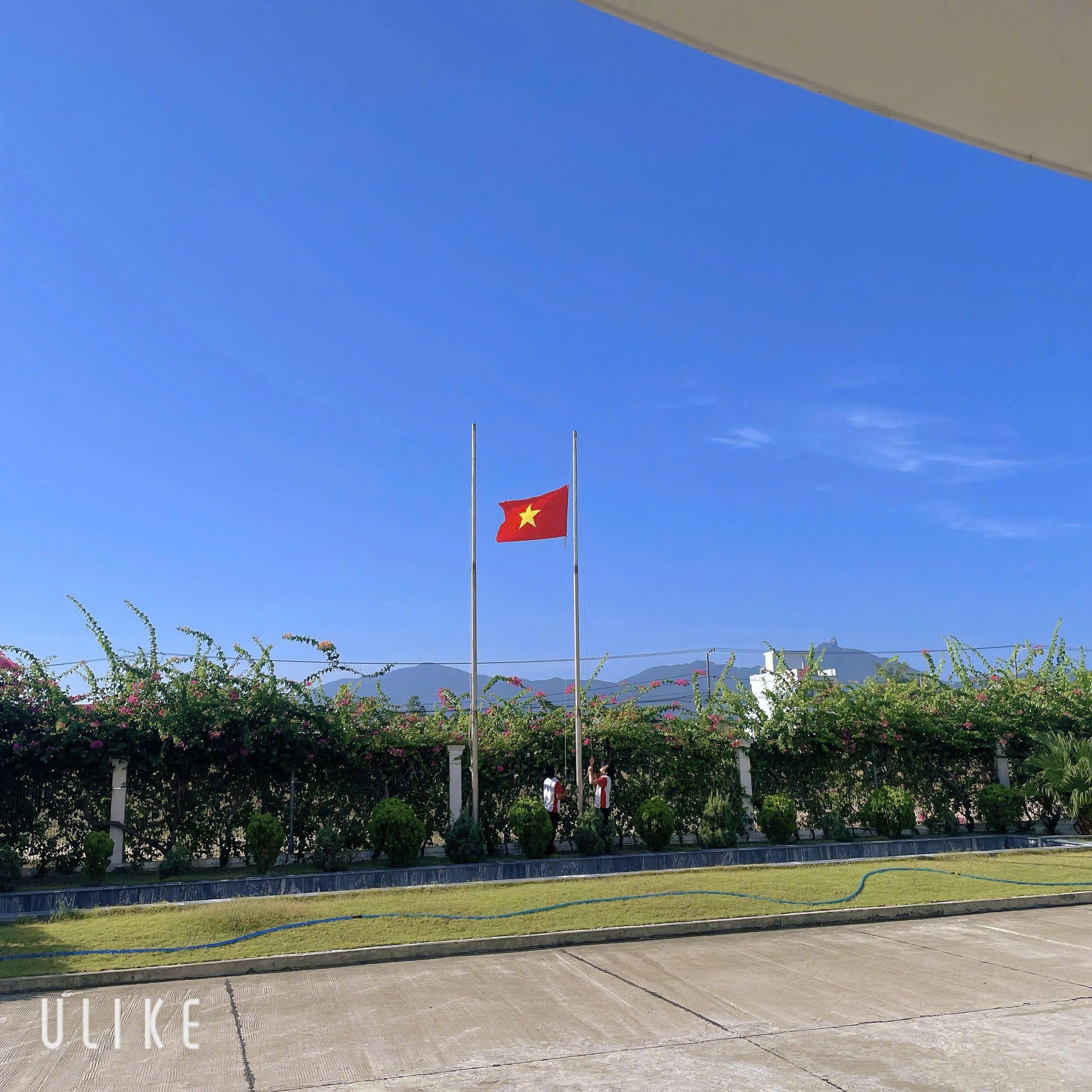 ĐẢNG BỘ CÔNG TY CỔ PHẦN AN HƯNG: TRANG NGHIÊM LỄ CHÀO CỜ VÀ SINH HOẠT CHÍNH TRỊ DƯỚI CỜ ĐẦU THÁNG 8