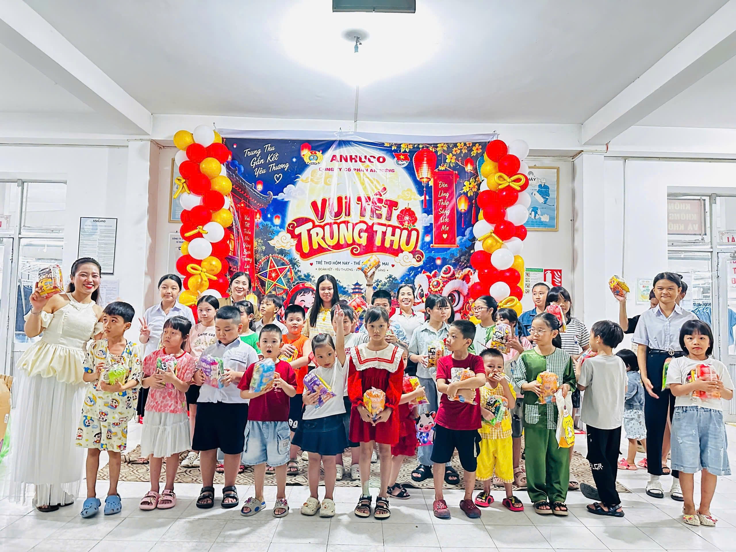  ANHUCO: ĐÊM HỘI TRĂNG RẰM, KẾT NỐI YÊU THƯƠNG – VỮNG BƯỚC ĐOÀN VIÊN
